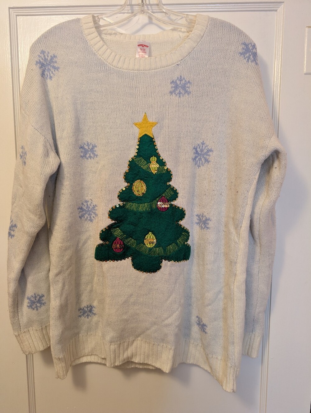 Holiday Time White Crewneck Sweater with Green Christmas Tree Applique